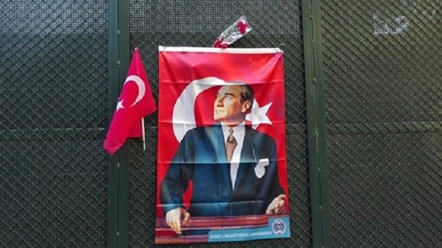 Κοσμοσυρροή στη Θεσσαλονίκη για την επέτειο θανάτου του Ατατούρκ-2