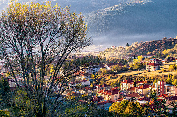 Καρπενήσι: Στην αγκαλιά της φύσης-7