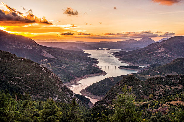 Καρπενήσι: Στην αγκαλιά της φύσης-5