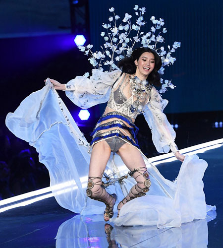 Τα highlights από το λαμπερό show της Victoria’s Secret στη Σαγκάη-7