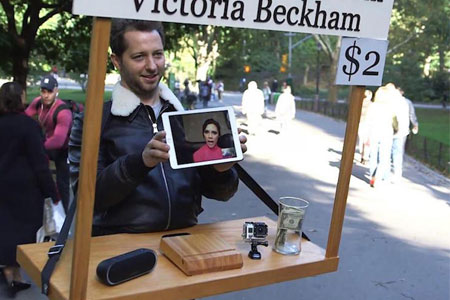 Συμβουλές μόδας από την Victoria Beckham με μόνο $2 (video)-1