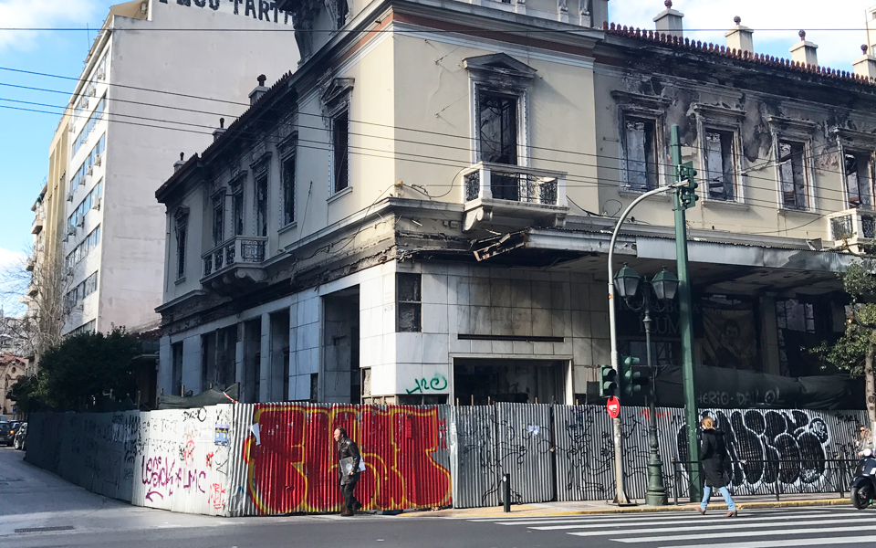 Τότε που Ελληνες κατέστρεψαν την Αθήνα-3