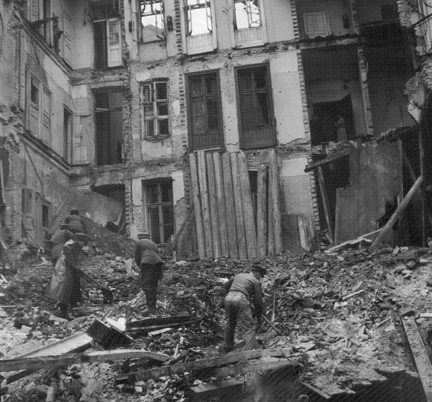 Flashback στην 1η Δεκεμβρίου-3