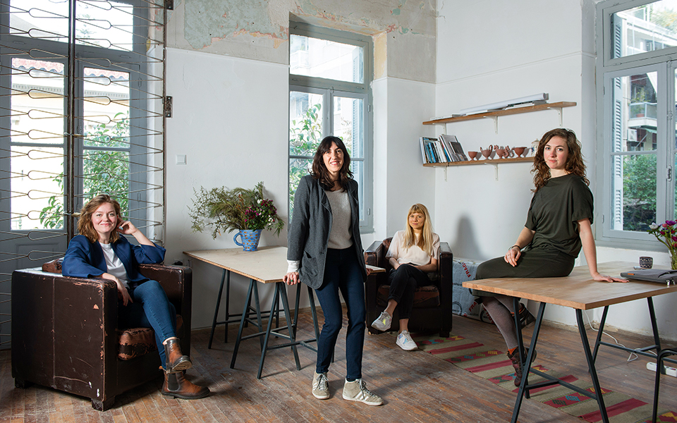 Το παλιό γκαράζ που έγινε χώρος τέχνης-1