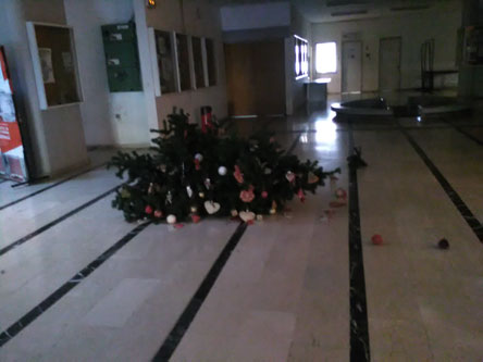 Καταδρομική επιχείρηση κουκουλοφόρων στο Πανεπιστήμιο Μακεδονίας-1