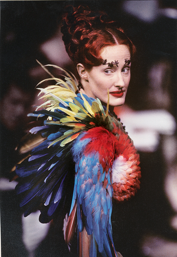 Κρις Μουρ: Τα μάτια της μόδας-2