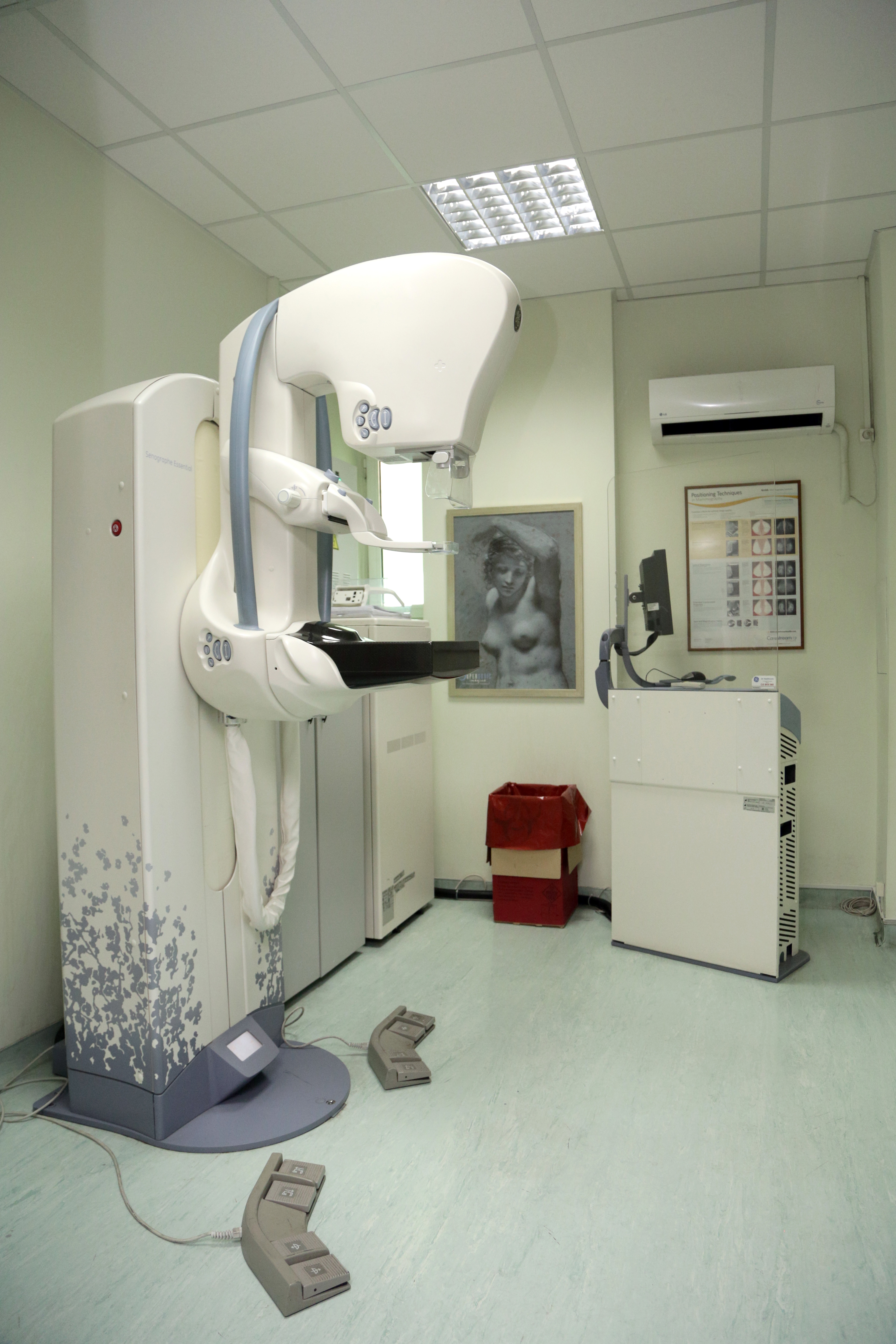 Στην αιχμή της τεχνολογίας το Τμήμα απεικόνισης μαστού του Γ.Ν.Α. «Αλεξάνδρα»-2