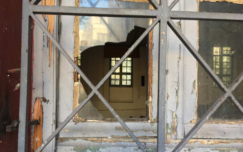 Πολυτεχνείο: Η υποστολή της λογικής και η ενθάρρυνση της βαρβαρότητας-1