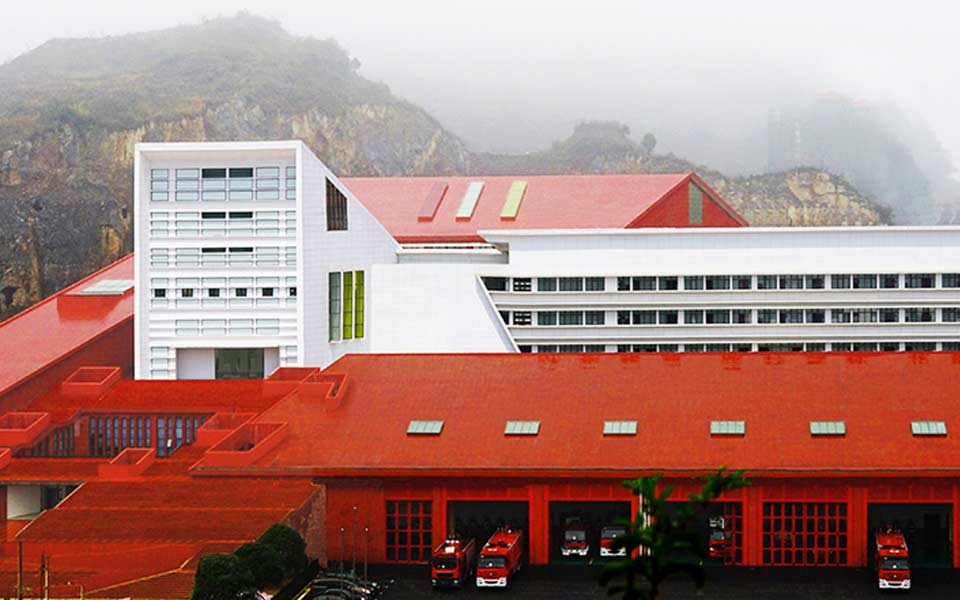 Αρχιτεκτονικά έργα τέχνης με… στολές-2