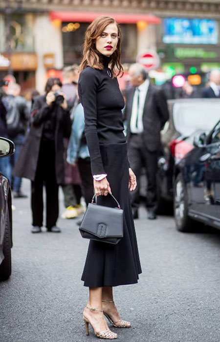 7 ιδέες για total black σύνολα που θα θες να φορέσεις σήμερα στο γραφείο-2