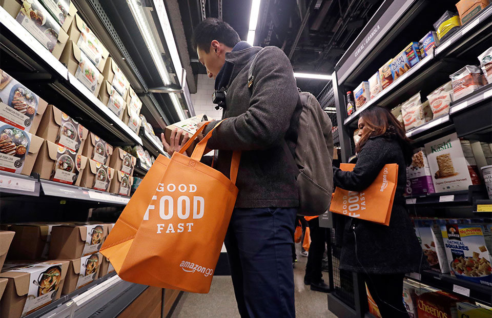 Σε λειτουργία το πρώτο σούπερ μάρκετ χωρίς ουρές, «χρήματα» και ταμεία-5