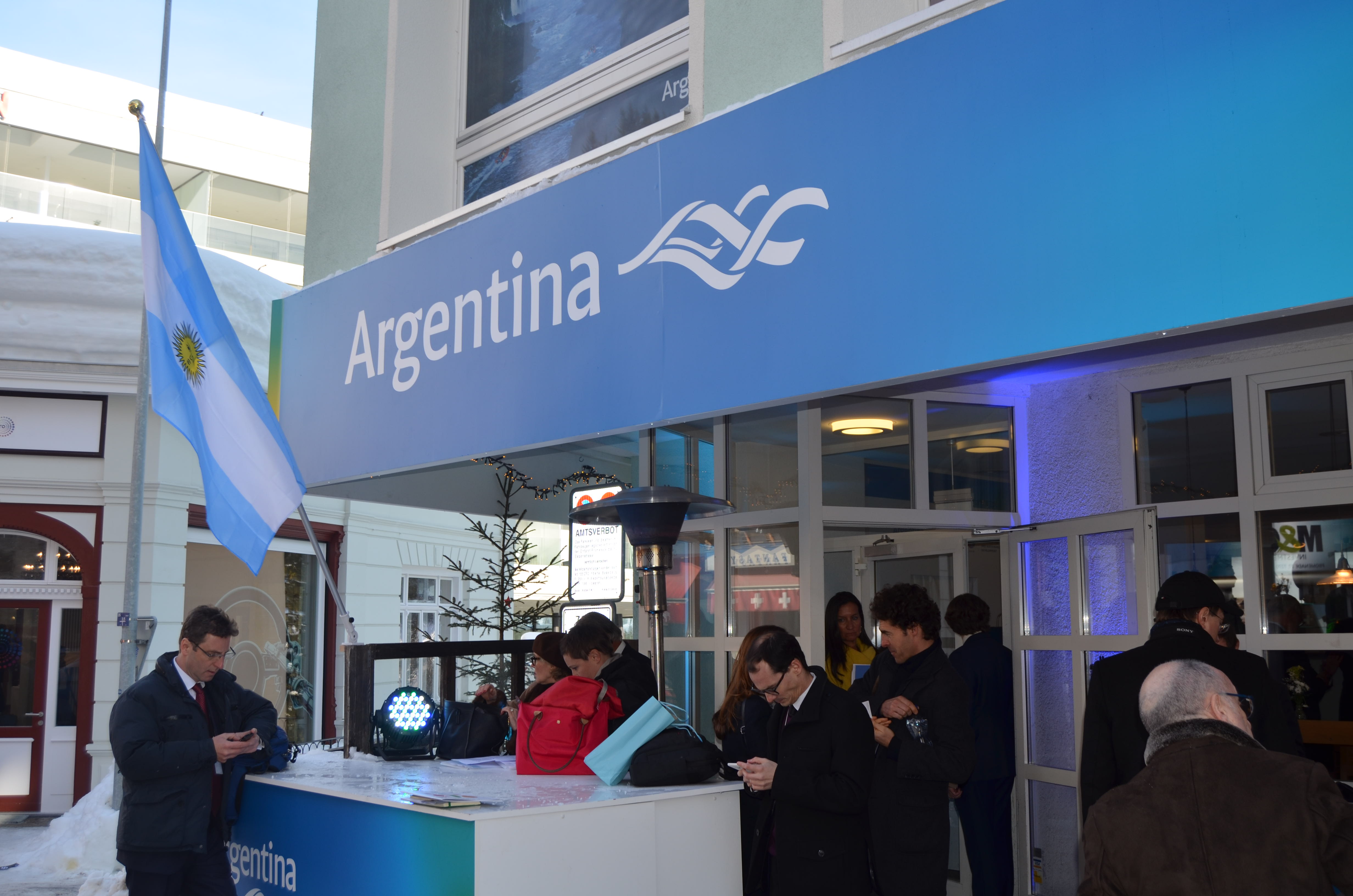 Η… άλλη όψη του χιονισμένου Νταβός κατά το τριήμερο επίσκεψης των ισχυρών του κόσμου-4