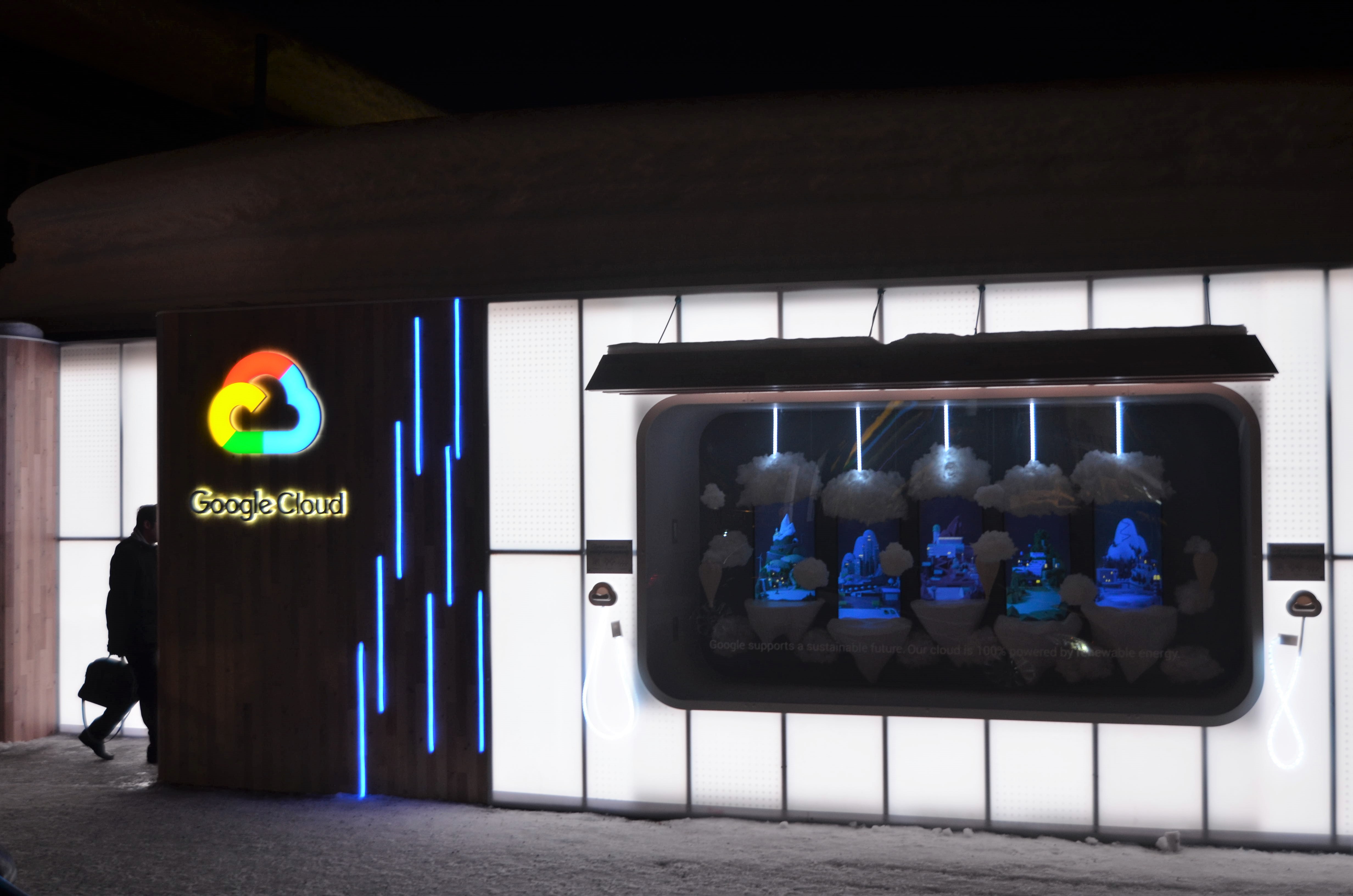 Η… άλλη όψη του χιονισμένου Νταβός κατά το τριήμερο επίσκεψης των ισχυρών του κόσμου-12