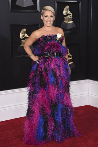 Grammys 2018: Οι βασίλισσες της ποπ στο κόκκινο χαλί-5