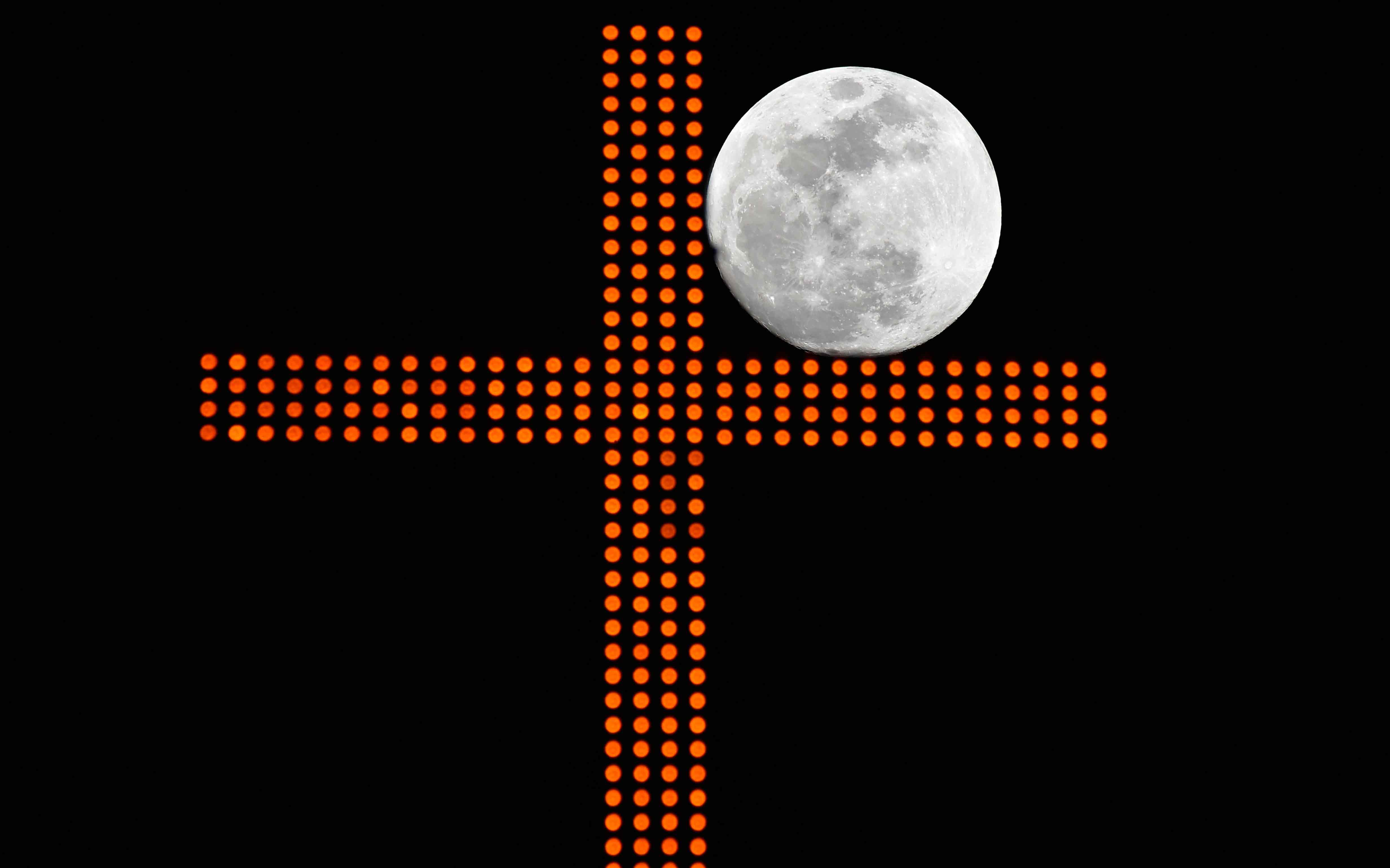 Φωτογραφίες από το τριπλό «σόου» του φεγγαριού-5