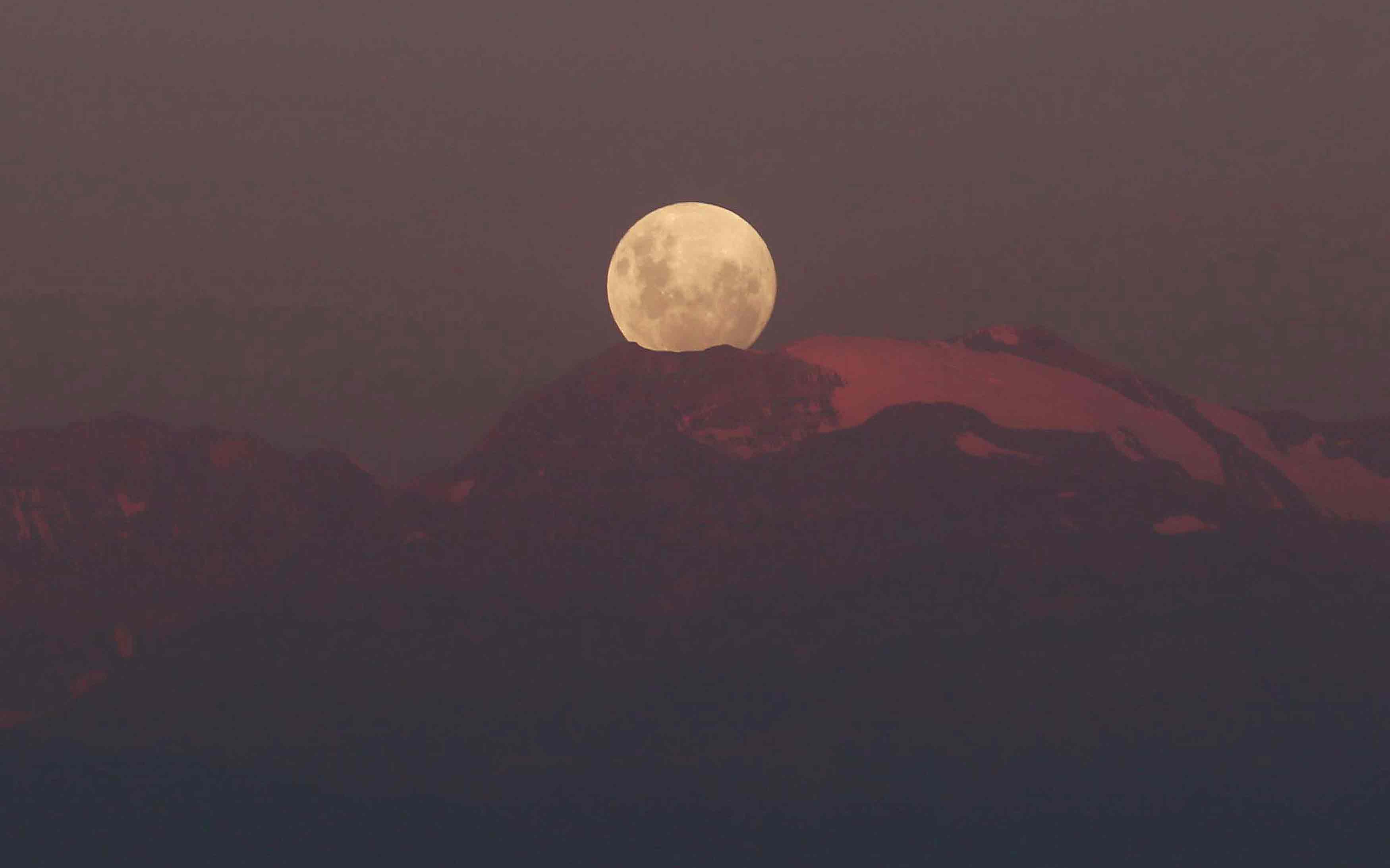 Φωτογραφίες από το τριπλό «σόου» του φεγγαριού-7