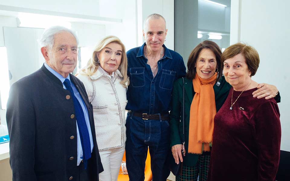 Ο Ντάνιελ Ντέι Λιούις πάντα δίπλα στην ελληνική του «οικογένεια»-1