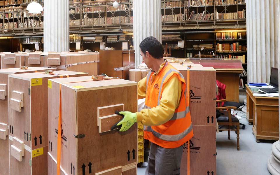 Χιλιάδες βιβλία πάνω σε ρόδες-1