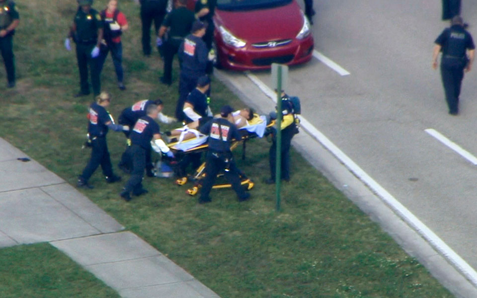 ΗΠΑ: 17 νεκροί από πυροβολισμούς σε σχολείο στη Φλόριντα – Συνελήφθη ο δράστης-2