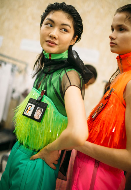 Το σόου της Prada ήταν ξεκάθαρα επηρεασμένο από το κίνημα #MeToo-3