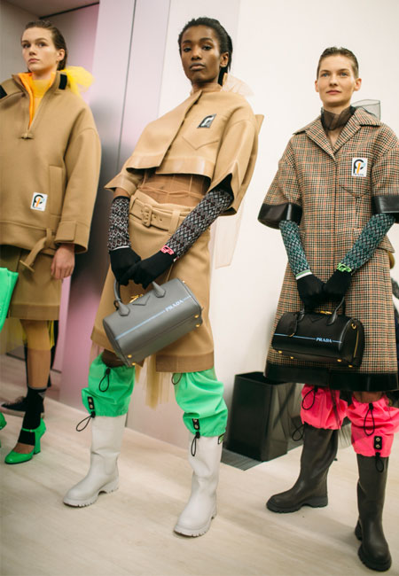 Το σόου της Prada ήταν ξεκάθαρα επηρεασμένο από το κίνημα #MeToo-5