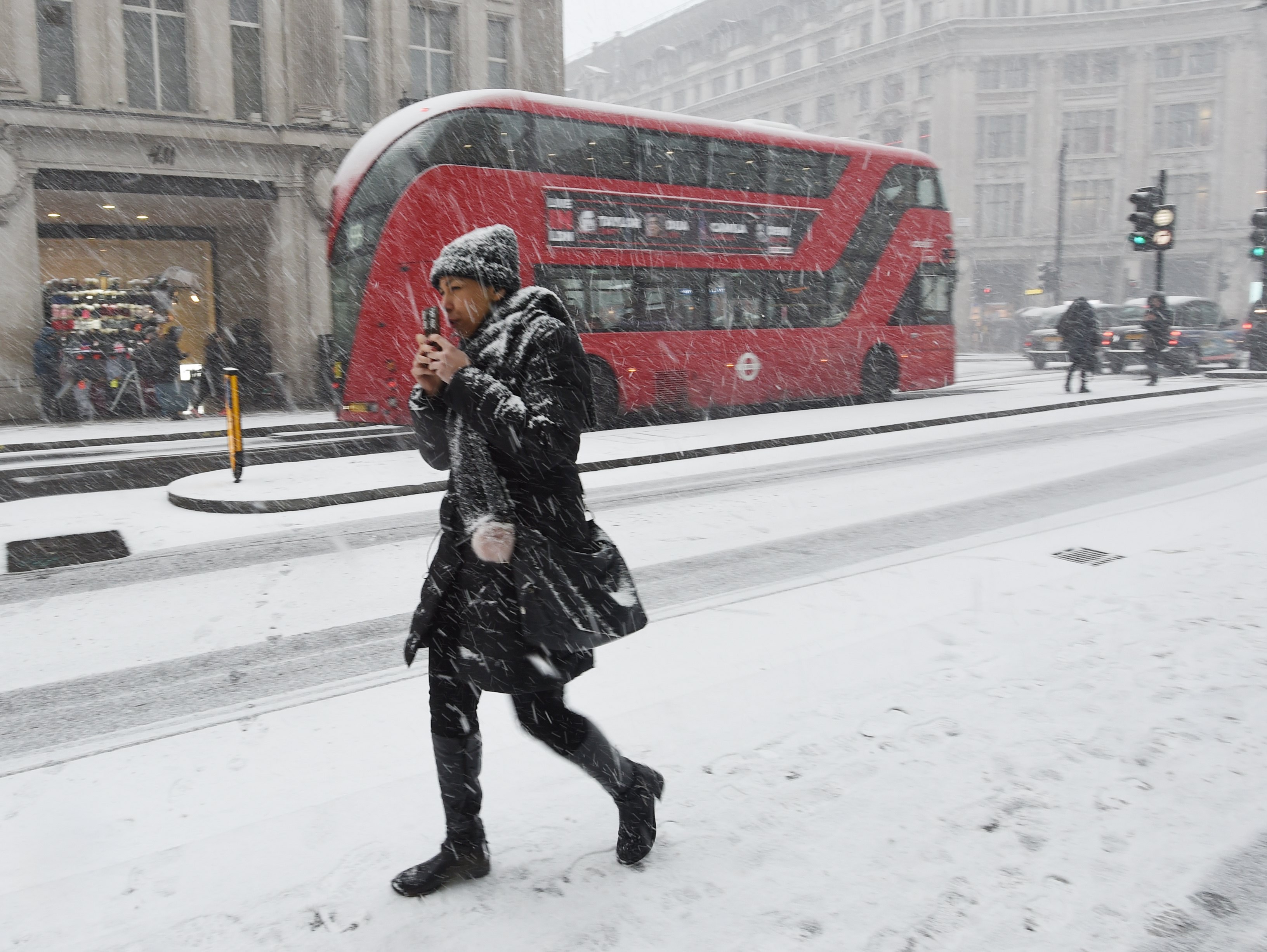 Η Ευρώπη «στον πάγο» – Δεκάδες νεκροί και τεράστια προβλήματα από το δριμύ ψύχος-9