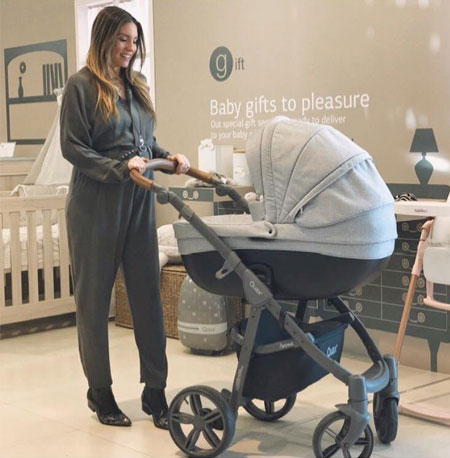 H Αθηνά Οικονομάκου έχει το πιο cool maternity στυλ-4