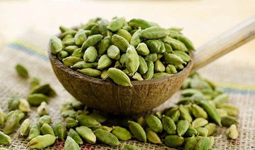 Να πως το κάρδαμο μπορεί να εξαφανίσει τους λεκέδες στο πρόσωπο-1