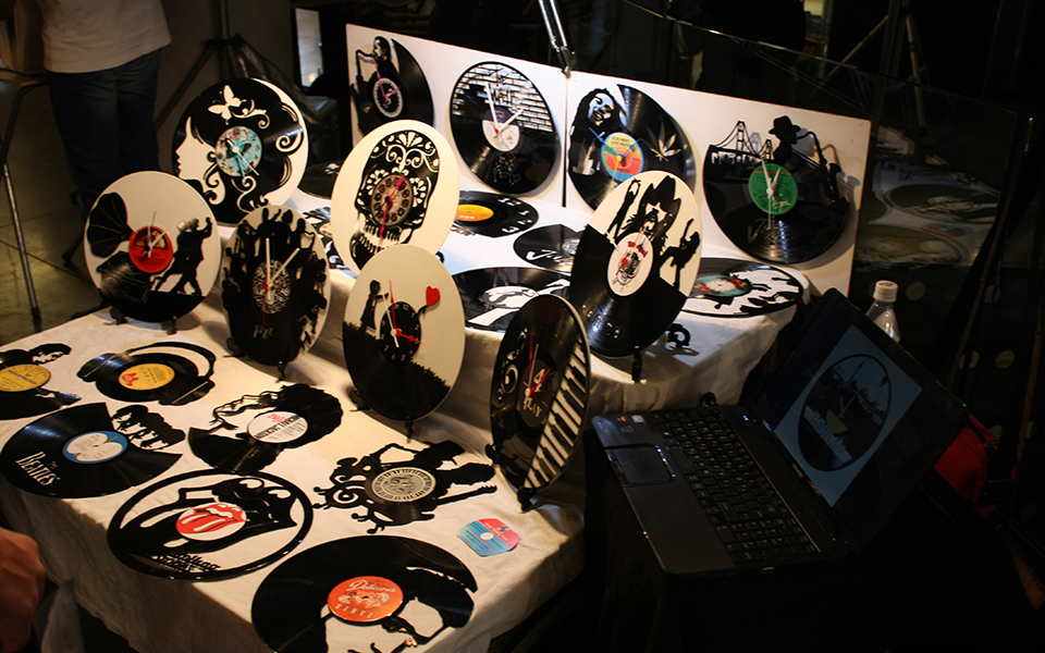 Τα βινύλια τραγουδούν ακόμη-1