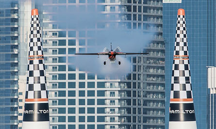 HAMILTON – 100 χρόνια στους αιθέρες-3