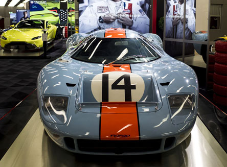 Η TAG HEUER επίσημος εταίρος της ASTON MARTIN-8