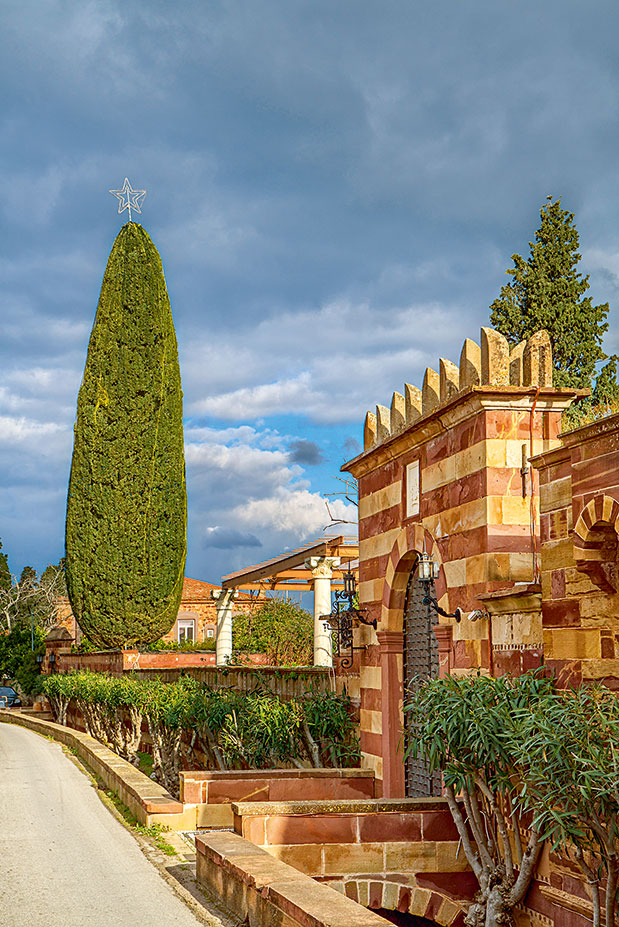 Χίος: Φλεγόμενα τόξα-2