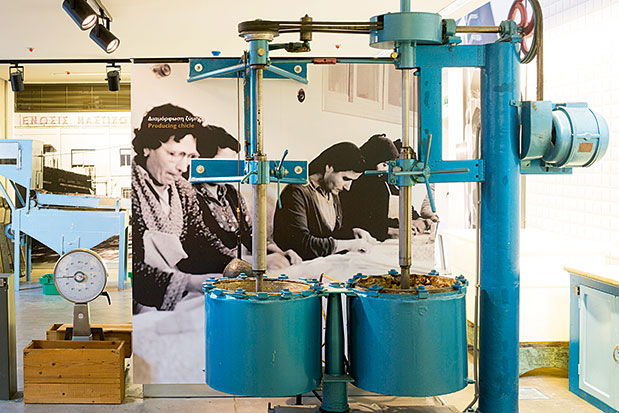 Χίος: Φλεγόμενα τόξα-3