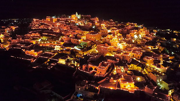 Σαντορίνη: Ονειρικός επιτάφιος-1