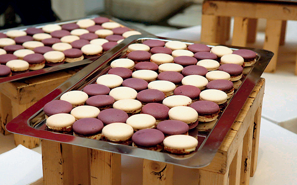 Το θεϊκό macaron – συκομαΐδα σάρωσε στον διαγωνισμό στη γαλλική πρεσβεία-1