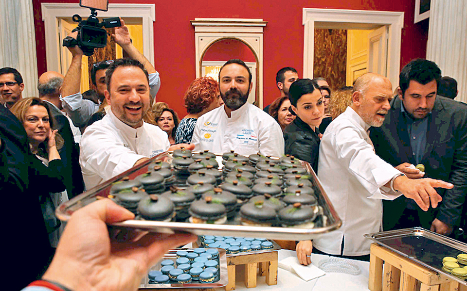 Το θεϊκό macaron – συκομαΐδα σάρωσε στον διαγωνισμό στη γαλλική πρεσβεία-2