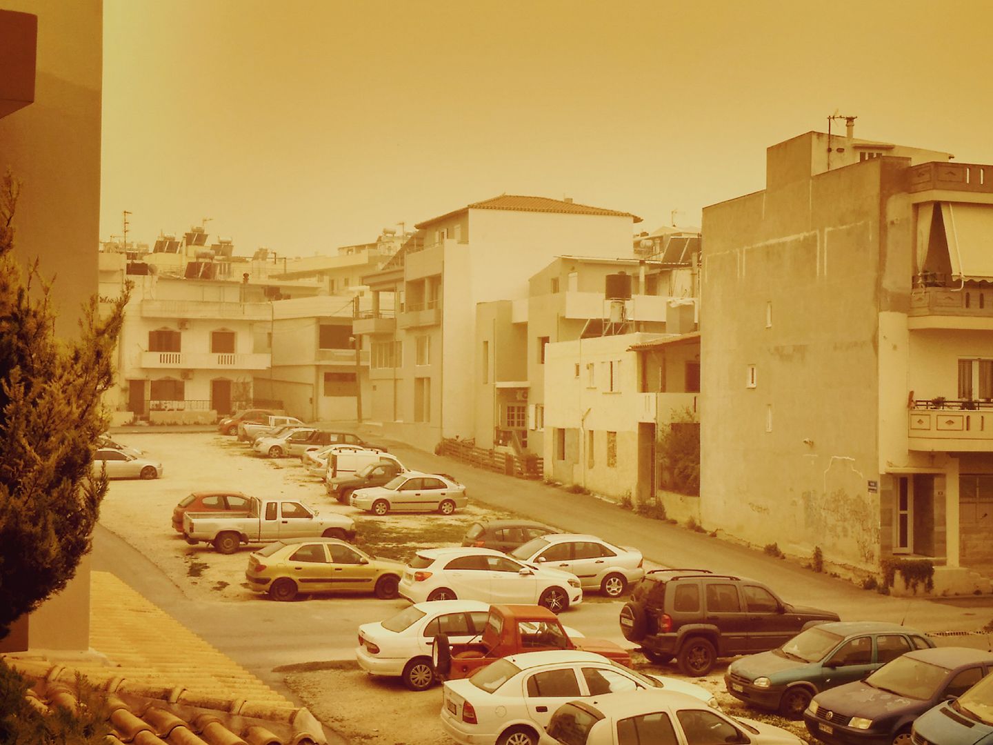 Η αφρικανική σκόνη «έπνιξε» την Κρήτη – Πρωτοφανείς εικόνες (φωτογραφίες)-1