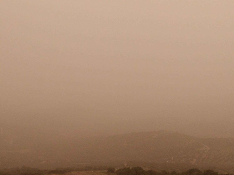 Η αφρικανική σκόνη «έπνιξε» την Κρήτη – Πρωτοφανείς εικόνες (φωτογραφίες)-6