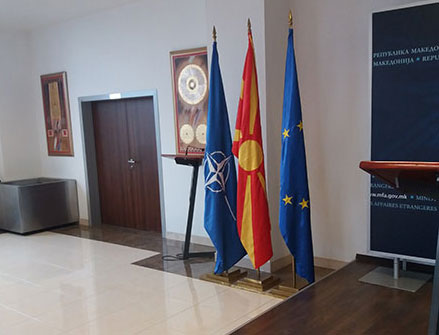 Σκόπια: Από το… τσεμπέρι στον προθάλαμο του ΝΑΤΟ-3