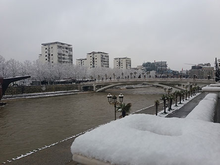 Σκόπια: Από το… τσεμπέρι στον προθάλαμο του ΝΑΤΟ-1