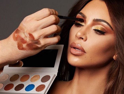 Η Kim K. γιορτάζει και κυκλοφορεί νέα συλλογή-1