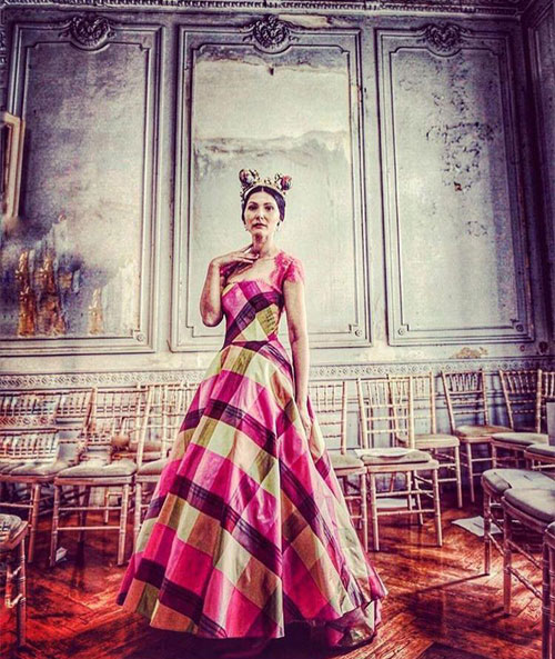 Ο Βασίλης Ζούλιας και η Βίκυ Καγιά γιόρτασαν 25 χρόνια κοινής πορείας με ένα μαγικό σόου-8