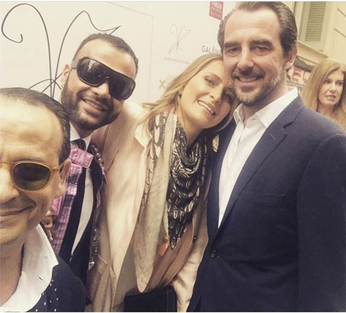 Ο Βασίλης Ζούλιας και η Βίκυ Καγιά γιόρτασαν 25 χρόνια κοινής πορείας με ένα μαγικό σόου-11