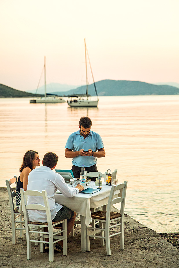 Αίγινα: Πικνίκ κάτω από τις ελιές-3