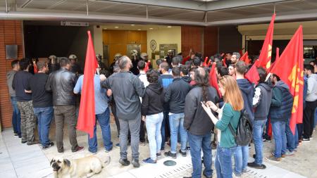 Θεσσαλονίκη: Eκτονώθηκε η ένταση στη πορεία διαμαρτυρίας κατά της επίθεσης ΗΠΑ, Βρετανίας και Γαλλίας στη Συρία-3