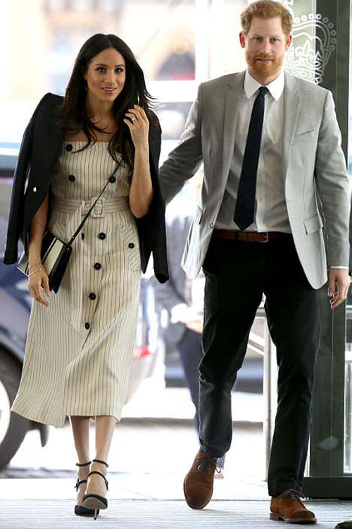 Το ριγέ φόρεμα της Meghan Markle είναι η πιο σικάτη πρόταση της Άνοιξης-2