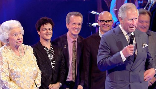 It’s Viral: ”Τι έκανε η Βασίλισσα για να το αξίζει όλο αυτό;”-5