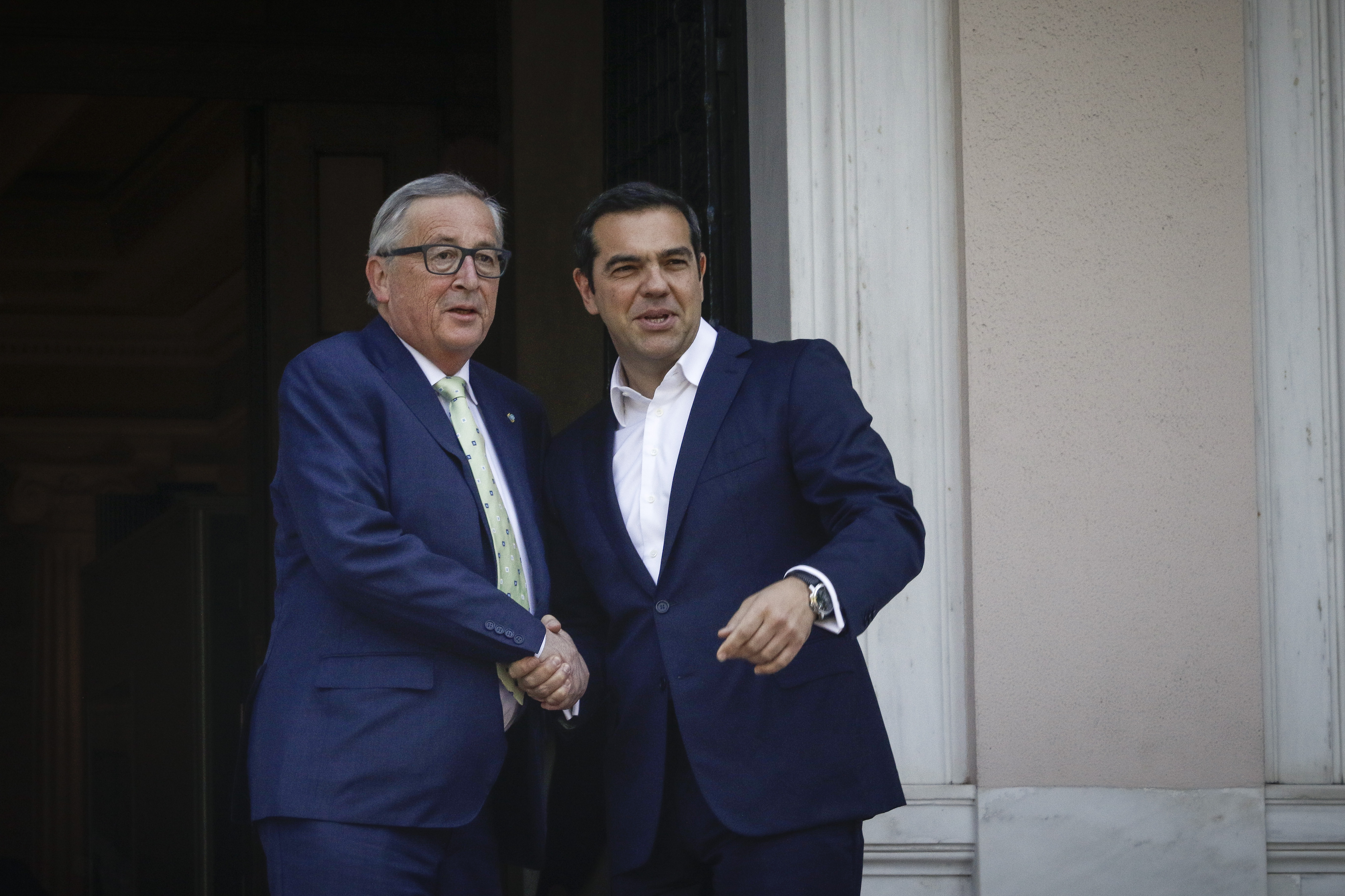 Η οικονομία στο επίκεντρο της συνάντησης Τσίπρα-Γιούνκερ-2