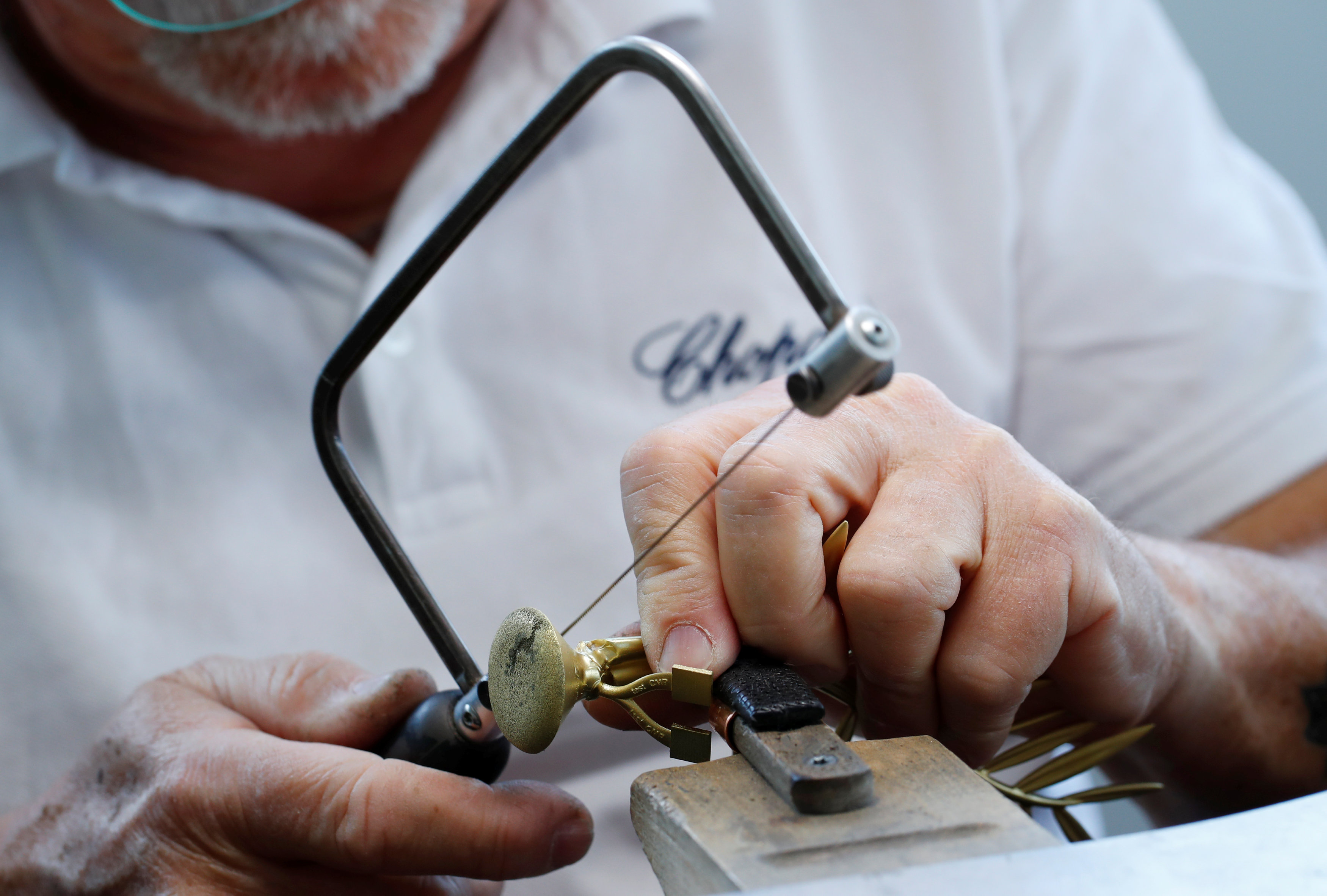 Εντυπωσιακές εικόνες: Πώς κρύσταλλο και χρυσός μετατρέπονται σε… Χρυσούς Φοίνικες-5