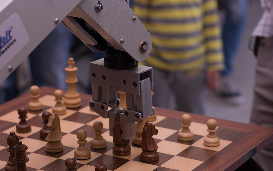 Ρομπότ που παίζει σκάκι από την ομάδα Hyperion Robotics του Πολυτεχνείου Κοζάνης-4